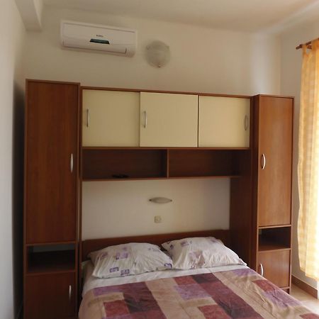 Studio Apartments Marija With Private Parking Makarska Exterior photo