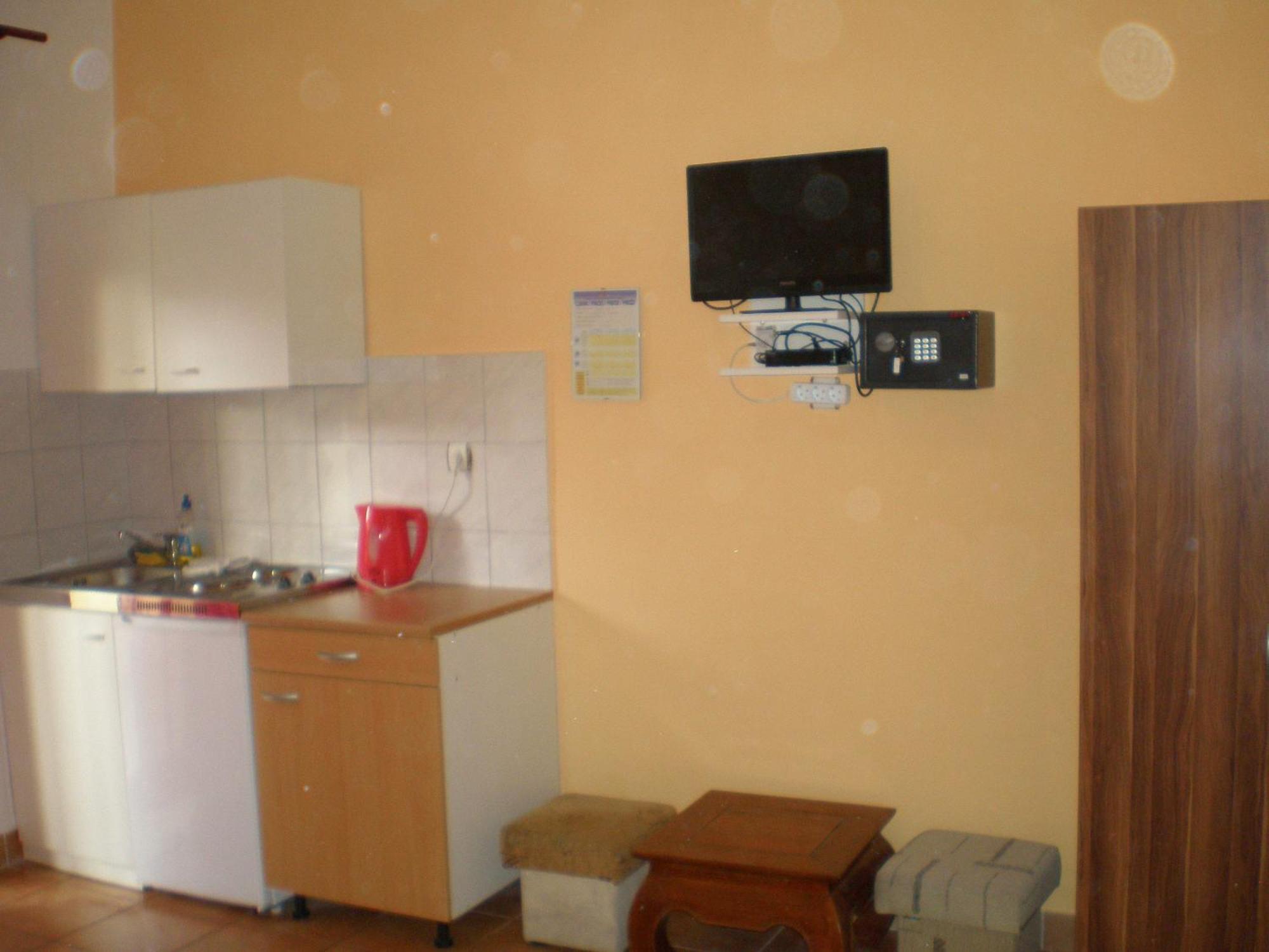 Studio Apartments Marija With Private Parking Makarska Exterior photo