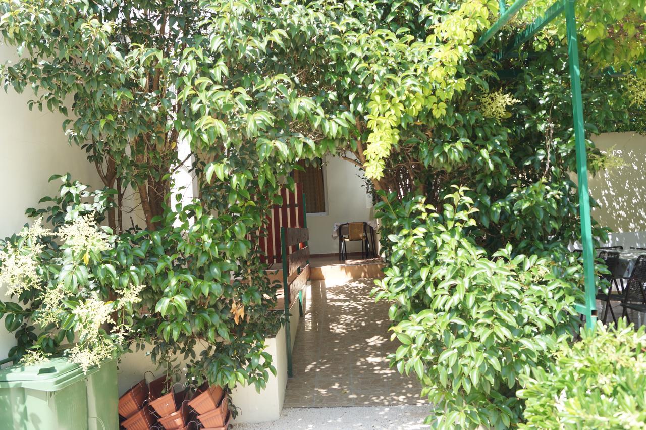 Studio Apartments Marija With Private Parking Makarska Exterior photo
